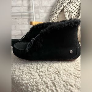 Ugg Alena Girls Moccasin Slipper